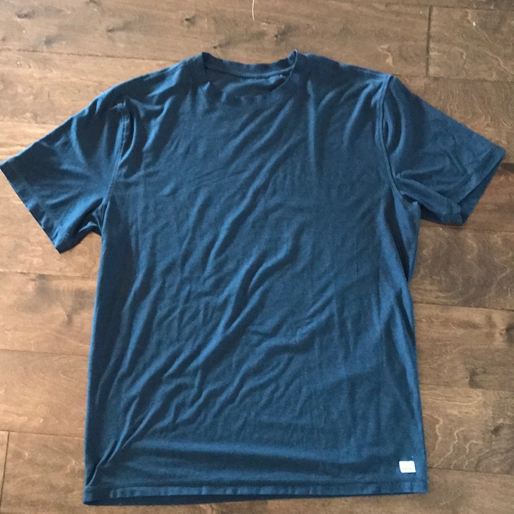 Blue Vuori Strato tech T Shirt Size L
